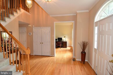 5356 Chandley Farm Cir, Centreville, VA 20120 - photo 3