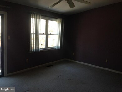 8036 Galla Knoll Cir, Springfield, VA 22153 - photo 5