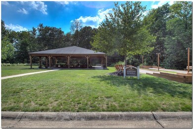 925 Cimarron Oval, Aurora, OH 44202 - photo 5