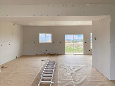 2235 S Mystical Loop, East Wenatchee, WA 98802 - photo 5