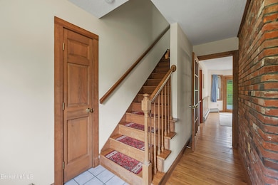 20 Foyer