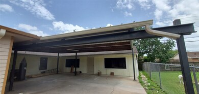 7308 La Paseo St unit B, Houston, TX 77087 - photo 2