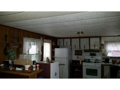 83 Boxwood Ln, Raymond, NH 03077 - photo 2