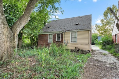 8626 Piedmont St, Detroit, MI 48228 - photo 7