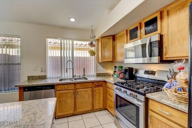 15-W Palm Ln-015