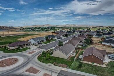 3202 Twin Creek Trail Ave, Cody, WY 82414 - photo 6