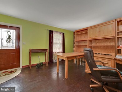 209 Wecaf Rd, New Holland, PA 17557 - photo 4