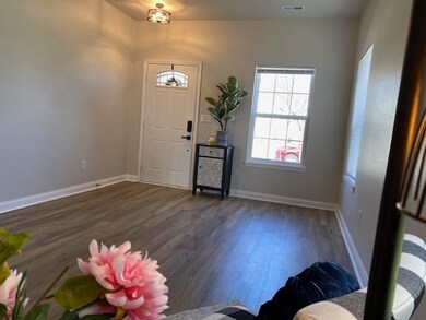 2301 Meadow Bend Dr, Columbus, IN 47201 - photo 7