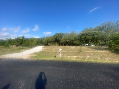 130 Bryon Dr, Weatherford, TX 76085 - photo 3