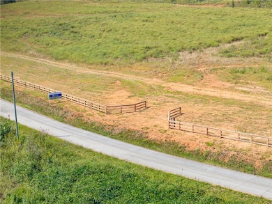 02 Hood Rd, Easley, SC 29640 - photo 3