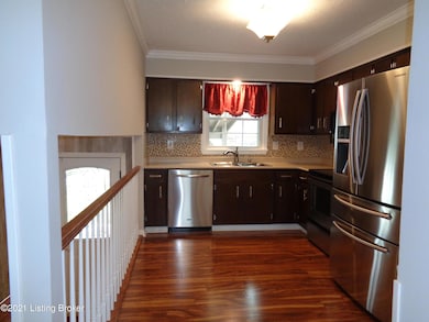 5801 Shelby St, Louisville, KY 40291 - photo 7