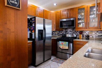 427 Town Place Cir, Buffalo Grove, IL 60089 - photo 7