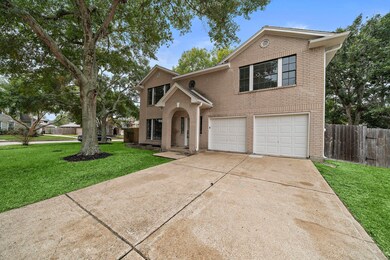 2102 Zavalla Cir, Friendswood, TX 77546 - photo 4