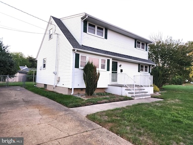 7 Saranac Rd, Trenton, NJ 08619 - photo 3