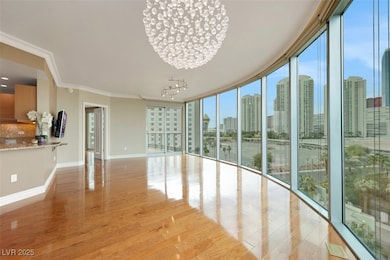 Turnberry Towers unit 708, Las Vegas, NV 89109 - photo 5