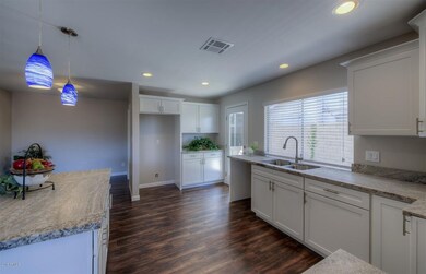 006_Kitchen