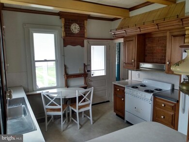 976 W Main St unit 1, New Holland, PA 17557 - photo 4