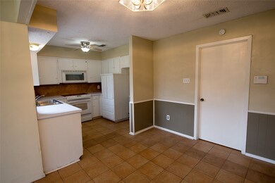 2004 Memphis Dr, Bedford, TX 76022 - photo 5