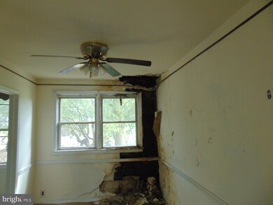 1056 Liberty St, Camden, NJ 08104 - photo 6