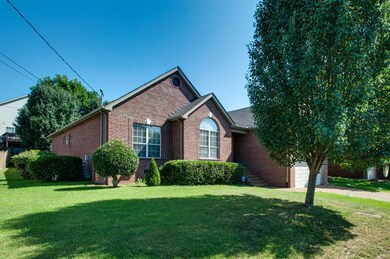 620 Waywood Cir - October Woods