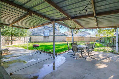 13219 Fountaincrest Ct, Houston, TX 77041 - photo 3