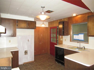 149 Hillside Dr, Hawley, PA 18428 - photo 4