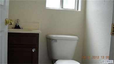 2060 E Piru St, Compton, CA 90222 - photo 4