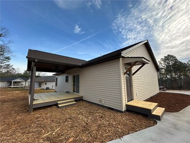 189 Jefferson Place, Walhalla, SC 29691 - photo 2