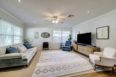 1527 Chantilly Ln, Houston, TX 77018 - photo 5