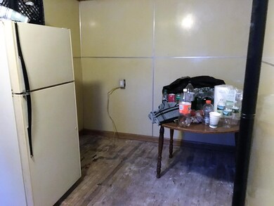 Kitchen/dining upstairs unit