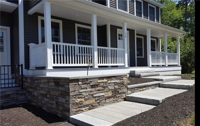 14 Champagne Ln, Freeport, ME 04032 - photo 2