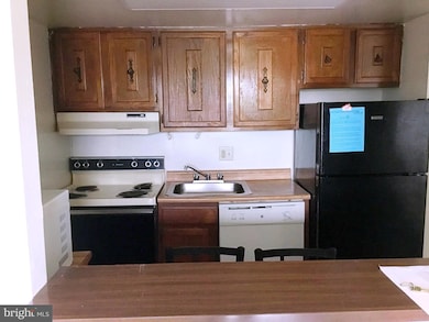 255 E Beaver Ave unit 908, State College, PA 16801 - photo 4