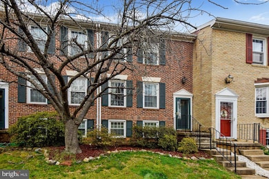 5733 Richardson Mews Square, Halethorpe, MD 21227 - photo 2