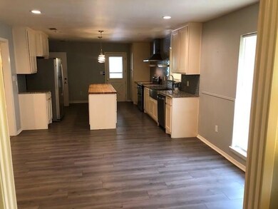 Dining area into kitchen