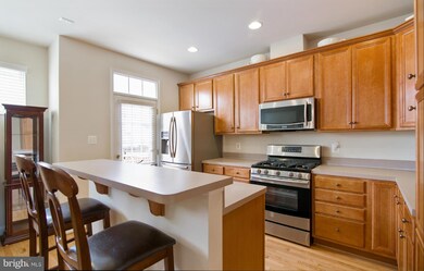 20304 Notting Hill Way, Germantown, MD 20876 - photo 3