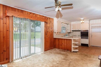 113 Ivy Dr, Simpsonville, SC 29680 - photo 4