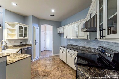 17322 Doublehorn, Helotes, TX 78023 - photo 2