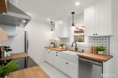 16334 25th Ave NE, Shoreline, WA 98155 - photo 6