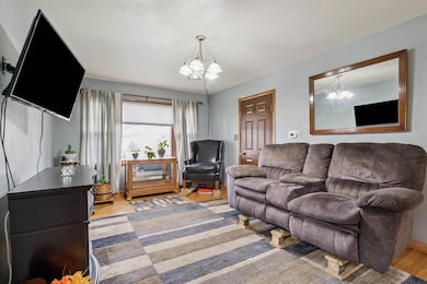 503 W Dale St, Waterloo, IA 50703 - photo 3