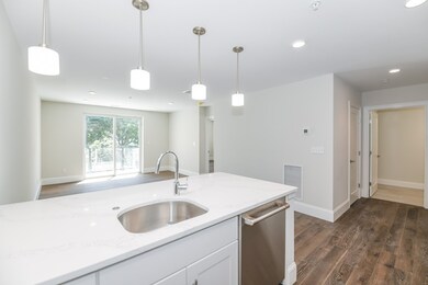 545 E 3rd St unit 8, Boston, MA 02127 - photo 5