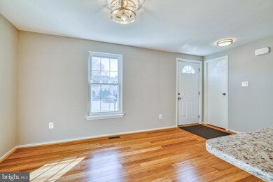 102 Hapsburg Ct, Parkville, MD 21234 - photo 3