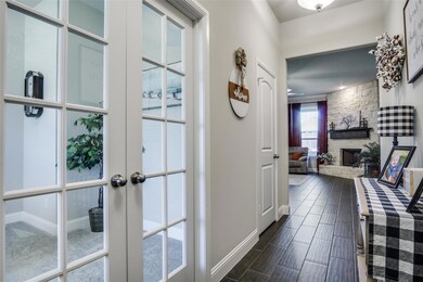 140 Colonial Dr, Joshua, TX 76058 - photo 3