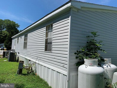 47 Patuxent Mobile Estates, Lothian, MD 20711 - photo 3