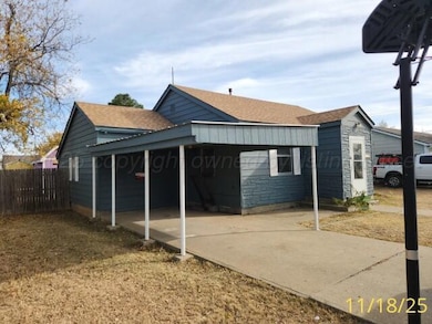 1806 Coffee St, Pampa, TX 79065 - photo 2