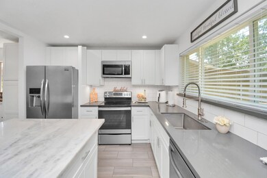 8519 Church Light Ln, Houston, TX 77064 - photo 2