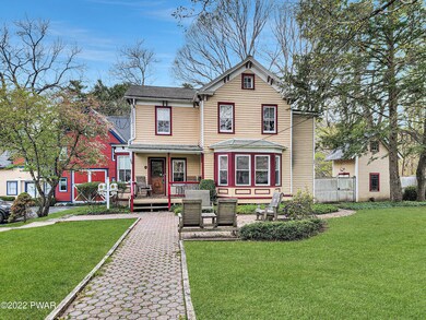 205 E Harford St, Milford, PA 18337 - photo 2