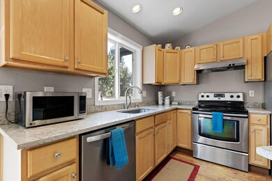 17247 Kingfisher Dr, Bend, OR 97707 - photo 5