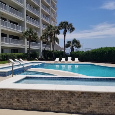 Hot tub for your enjoyment.  You can hear the whit