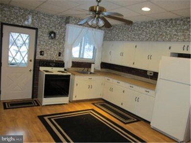 376 S Reading Ave, Boyertown, PA 19512 - photo 2