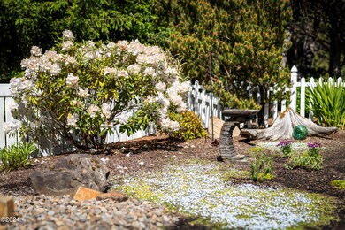 5705 SW Barnacle Ct, South Beach, OR 97366 - photo 7